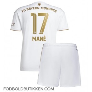 Bayern Munich Sadio Mane #17 Udebanetrøje Børn 2022-23 Kortærmet (+ Korte bukser)